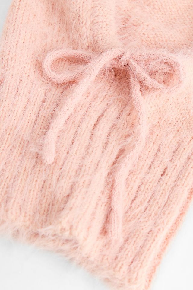 UO Clover Knit Hood #4