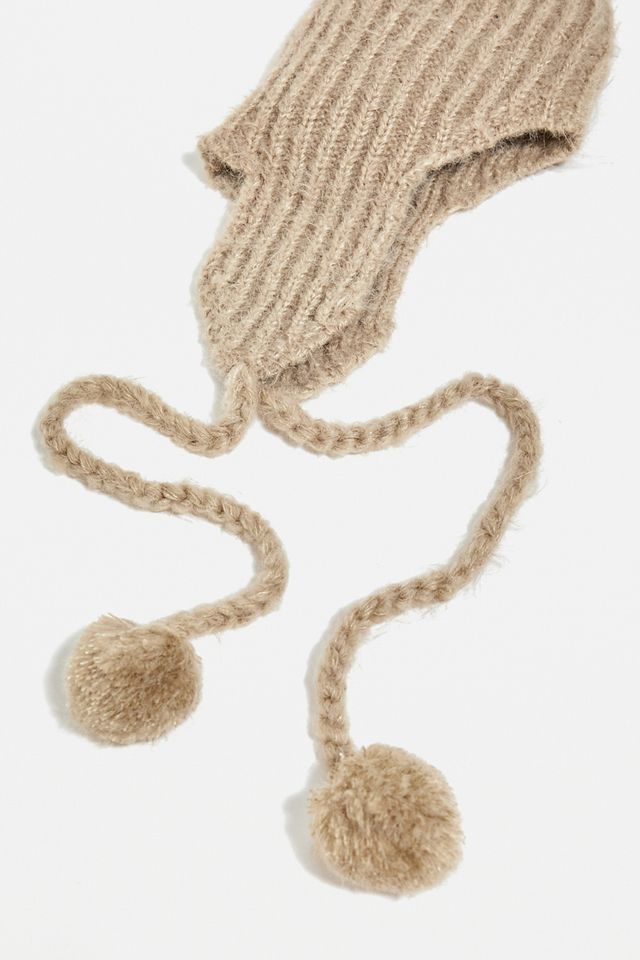 UO Ribbed Maglia Pom Pom Cappuccio #1