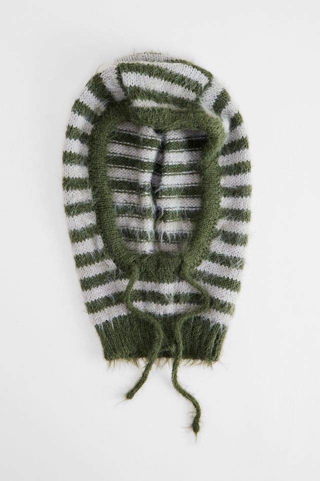 UO Clover Fluffy Knit Hood #4