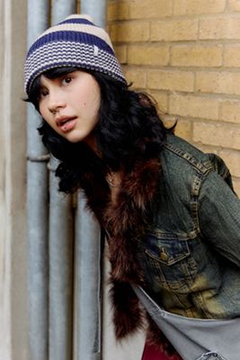 BDG Gestreifter Beanie