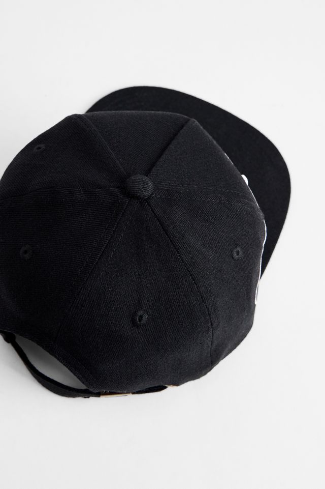 Casquette à bord plat brodée croix Ephemeral Minga London #2
