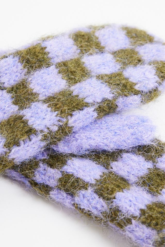 UO Fuzzy Check Mittens #2