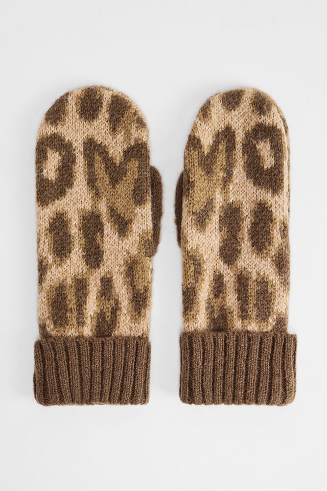 UO Leopard Fluffy Mittens #1