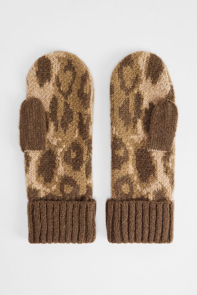 UO Leopard Fluffy Mittens #4