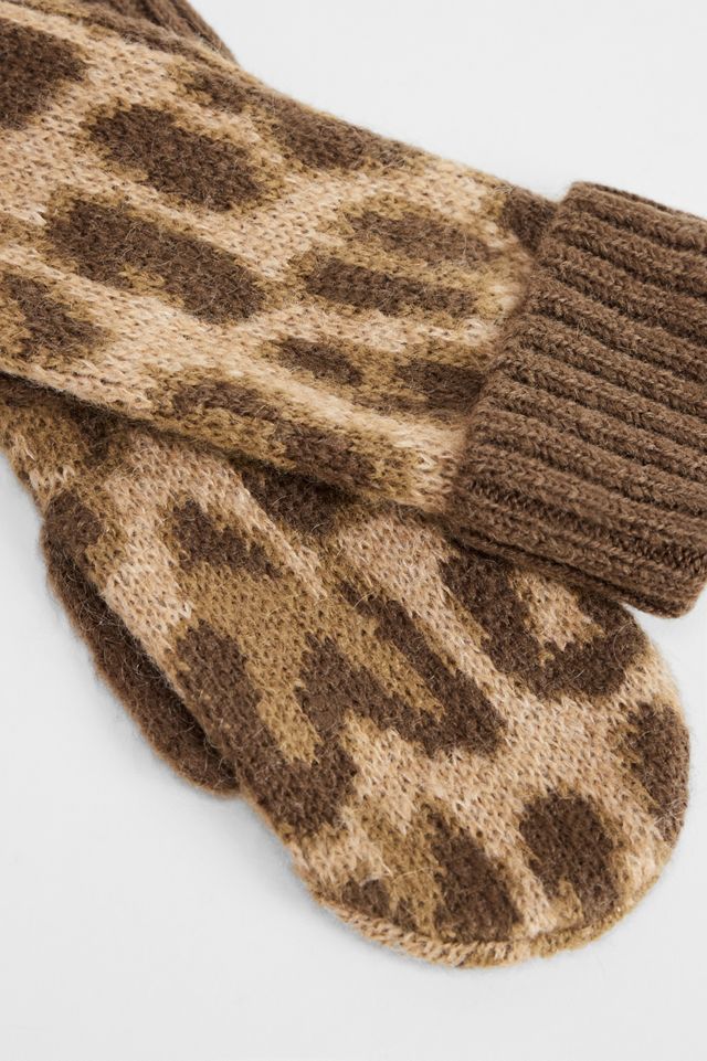 UO Leopard Fluffy Mittens #3