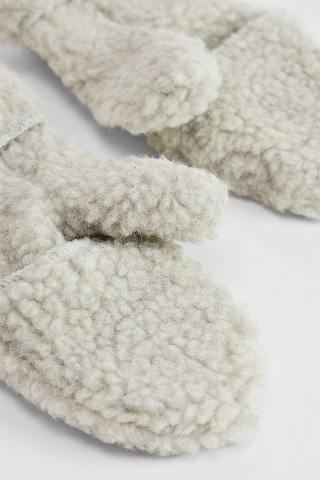 Yoko Graue Wollhandschuhe mit Kapuze #2