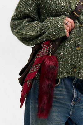 UO Portachiavi con Coda in Pelliccia Ecologica Bordeaux