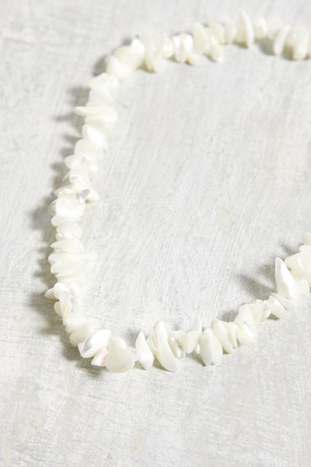 UO Shell Chipping Phone Chain | Urban Outfitters UK