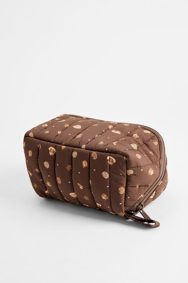 The Flat Lay Co. Herbst-Kosmetiktasche #3
