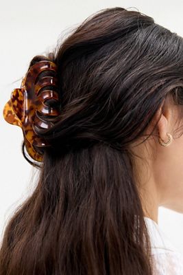UO Ava Claw Clip