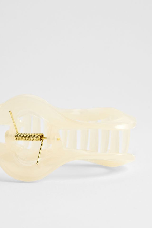 UO Cloud Claw Clip #2
