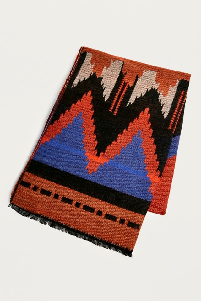 Urban Outfitters – Schal mit Zickzackdesign #1