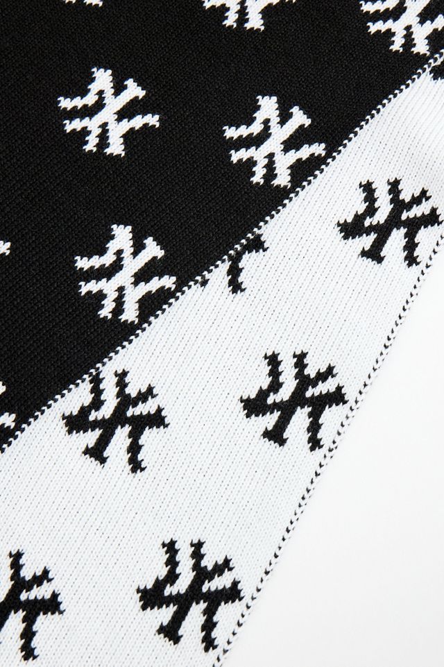 New Era NY Yankees Monogram Scarf #1