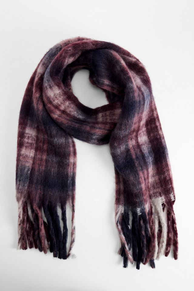 UO Blanket Scarf #1