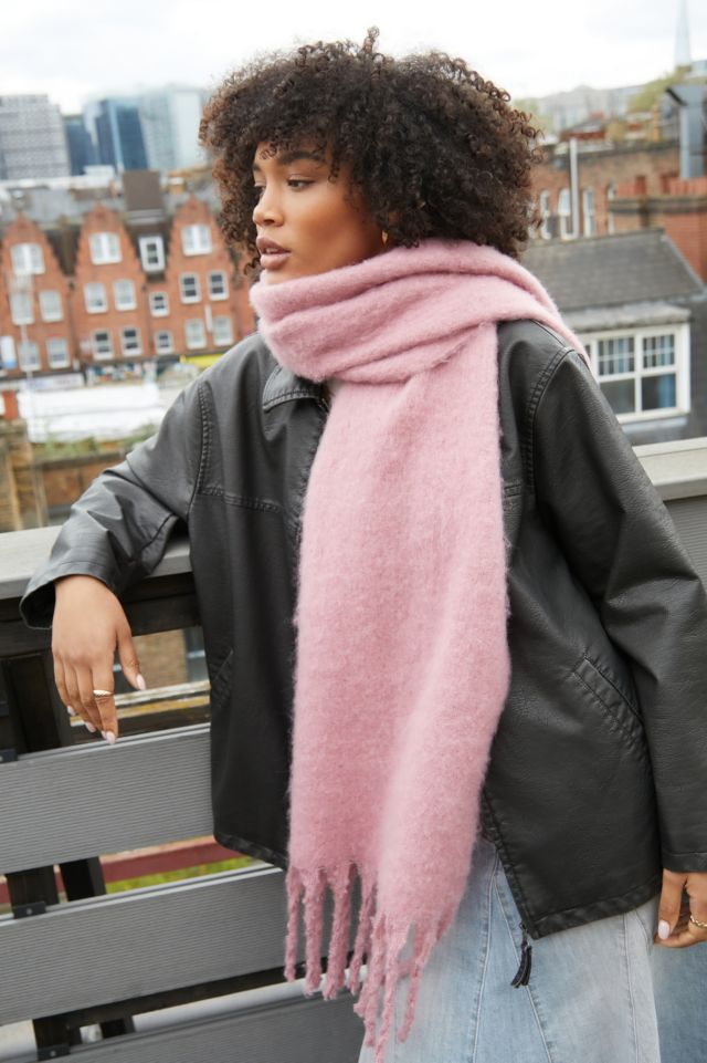 pink blanket scarf