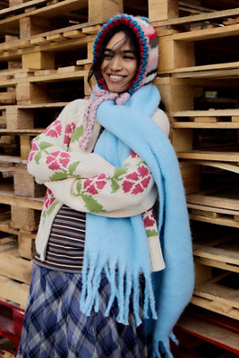 UO Lenora Blanket Scarf - Light Blue at Urban Outfitters