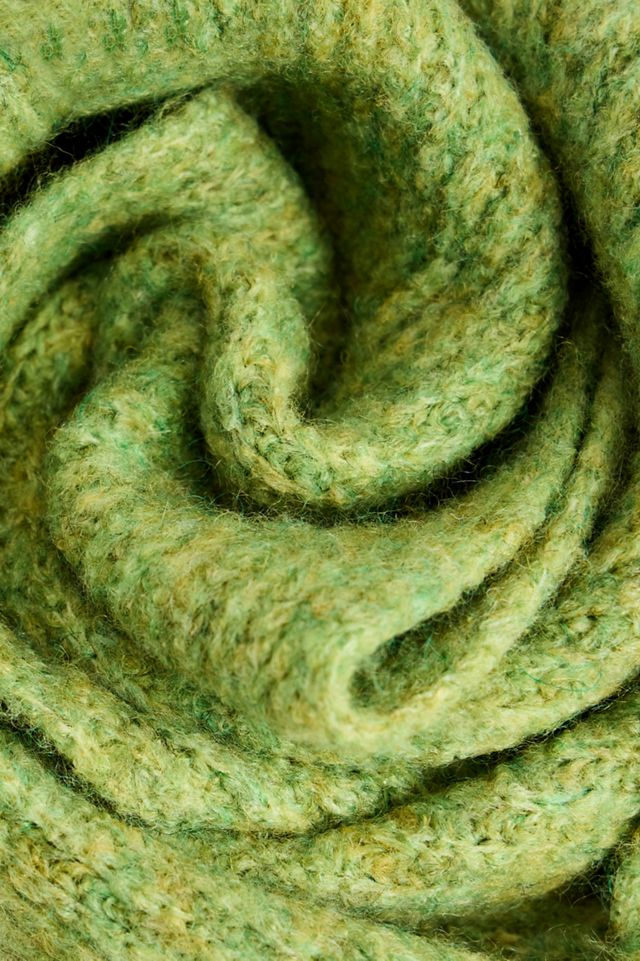 UO Georgia Hooded Scarf #4