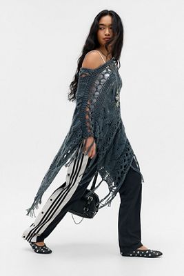 Poncho Asimmetrico a Maglia a Trecce UO