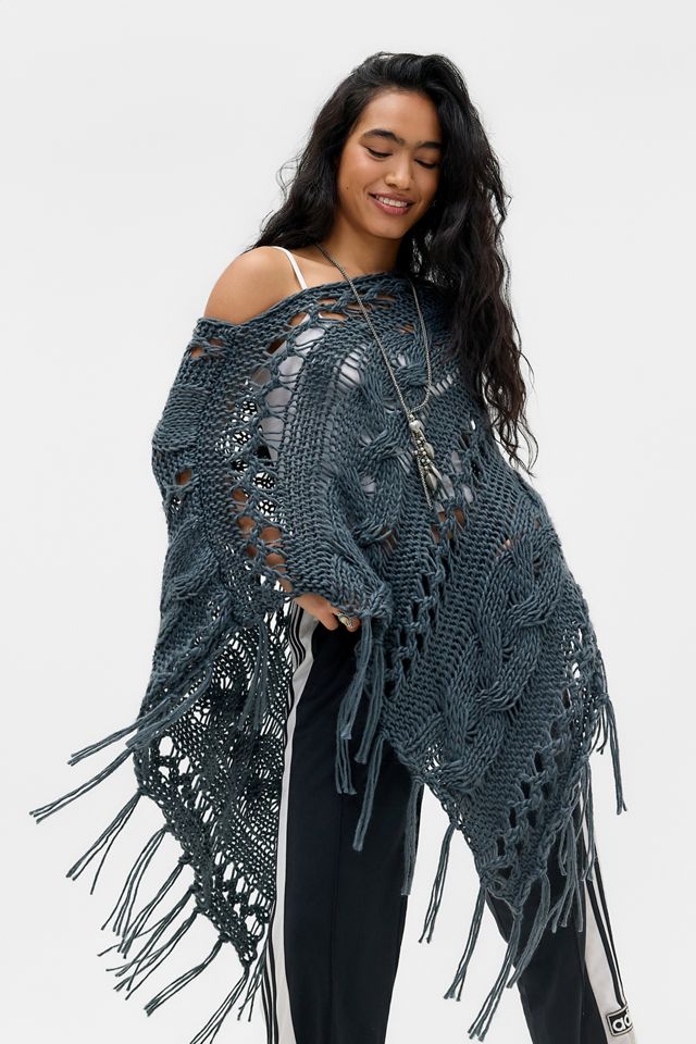 Poncho Asimmetrico a Maglia a Trecce UO #1