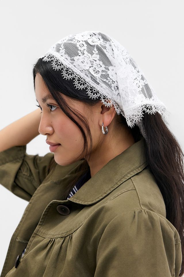 UO Lace Triangle Scarf #1