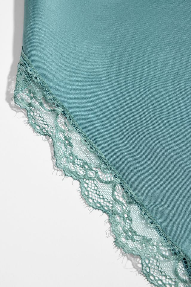 UO Triangle Lace Trim Satin Scarf #3