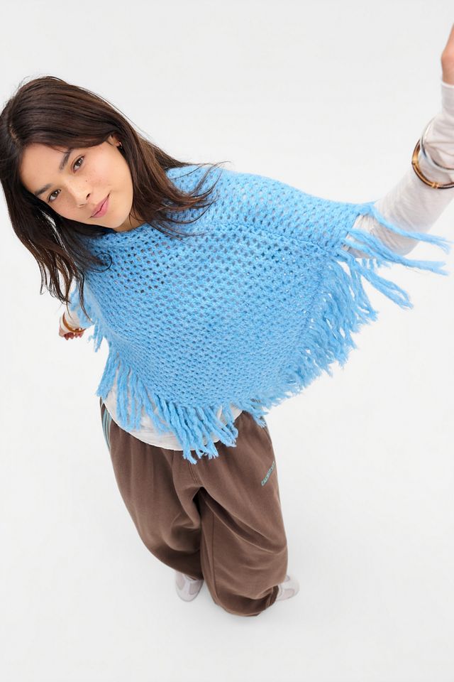 Poncho tricoté UO Jacquie #1