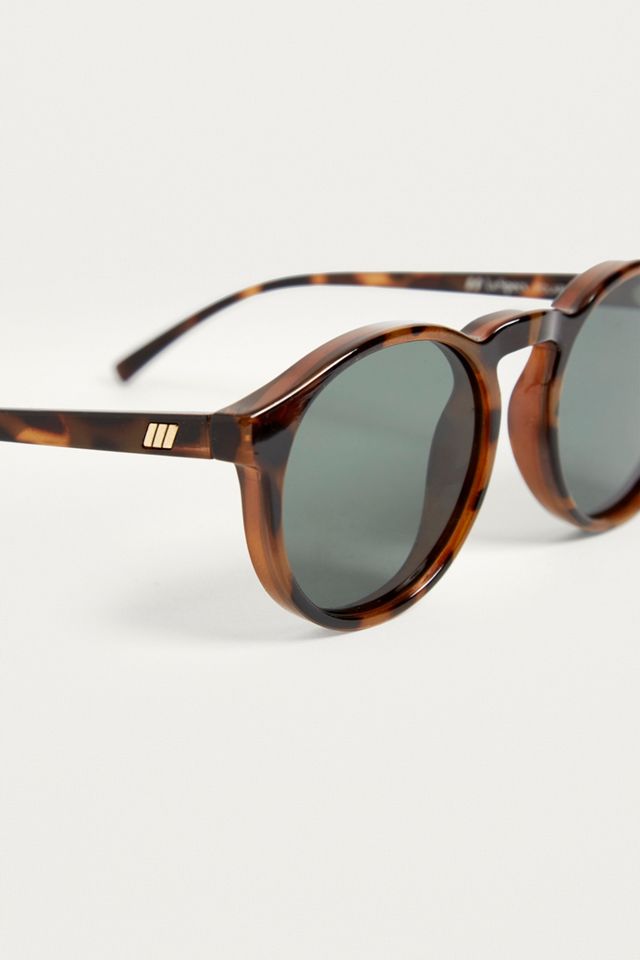 Le Specs Cubanos Round Sunglasses | Urban Outfitters UK display picture 1