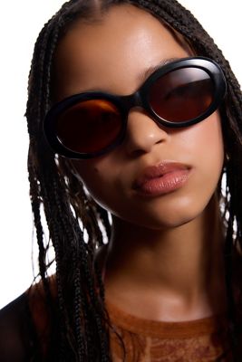 UO Summer Large Oval Sunglasses