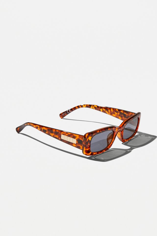 UO – Sonnenbrille mit rechteckigem Gestell #1