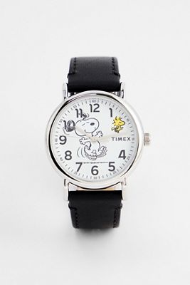 Peanuts® x Timex Weekender Snoopy Dancing Watch