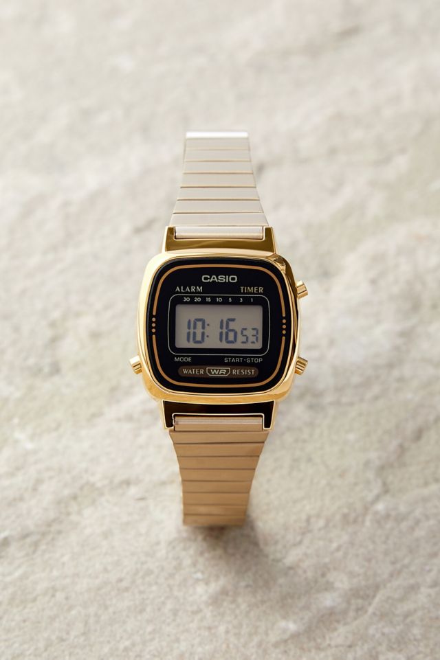 Reloj Casio pequeño dorado LA670WEGA-1EF en 2023