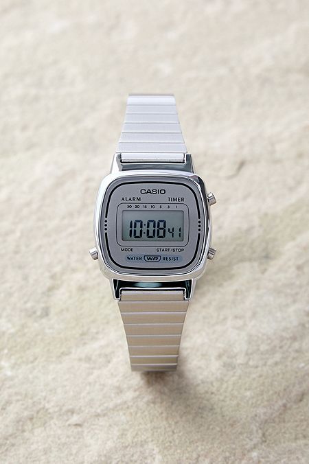 Casio – Armbanduhr „LA67OWEA-7EF“ in Silber