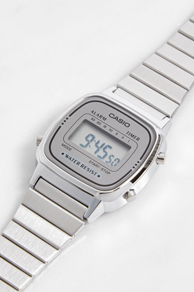 Casio watch shop urban outfitters