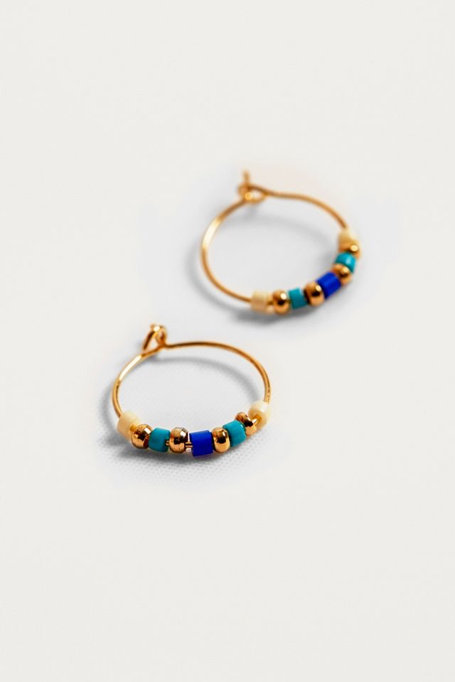 Créoles délicates à perles bleues #1