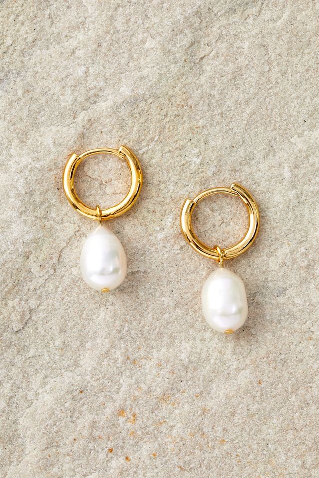 Freshwater Pearl Drop Earrings | Urban Outfitters UK