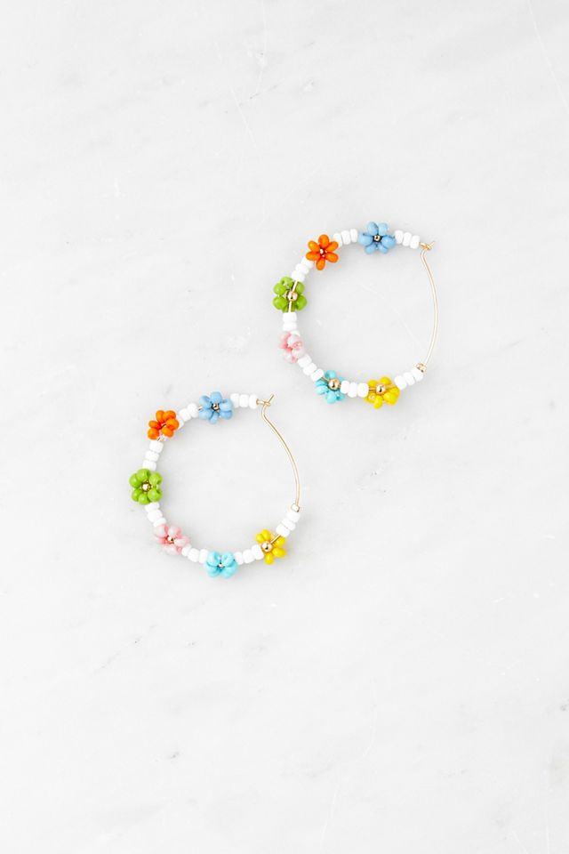 Créoles à perles en forme de fleurs arc-en-ciel #1