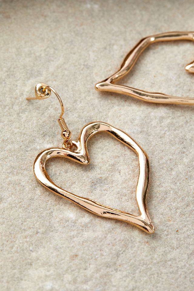 Silence + Noise Verzerrte Herz Ohrringe #1