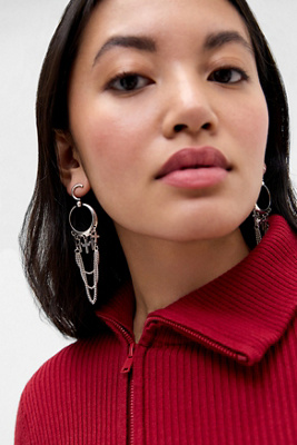 Boucles d'oreilles statement XL en forme de croix en taille: TAILLE UNIQUE - Silence + Noise - Modalova