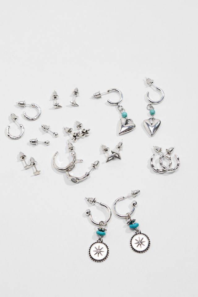 Paquete de 10 Aretes Grunge UO #2