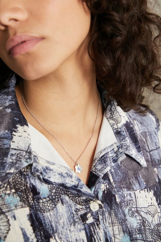 Cadena de centro de gemas florales Urban Outfitters ES