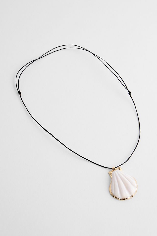 Silence + Noise Natural Shell Choker Necklace #2