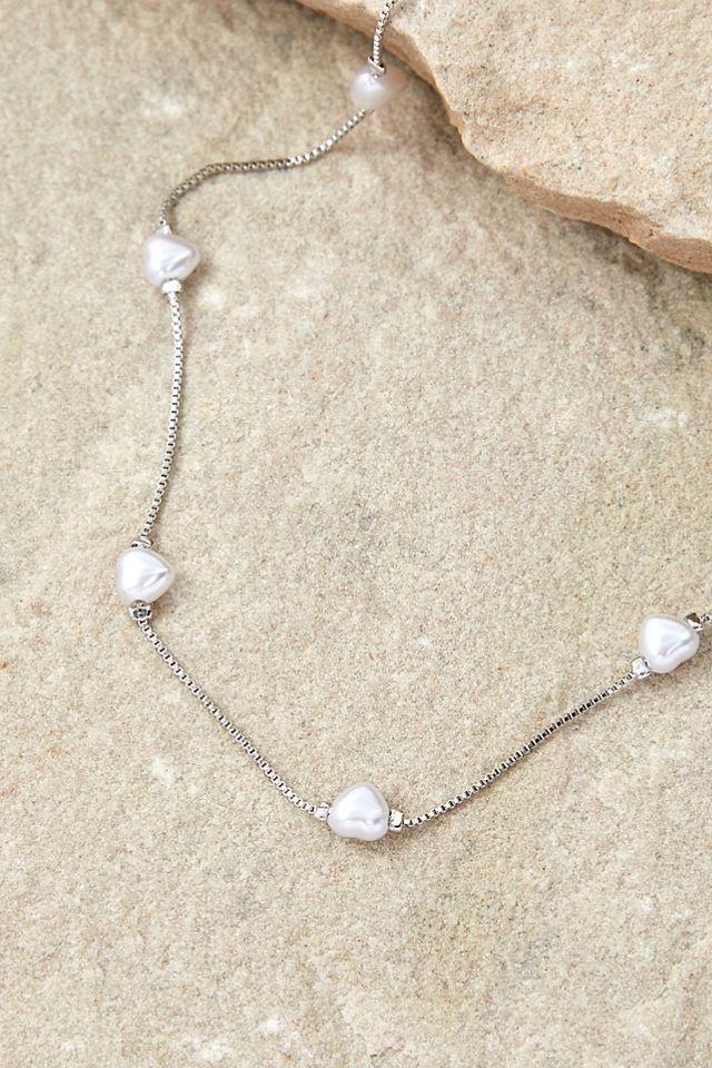 Silence + Noise Delicate Heart Pearl Choker  #1