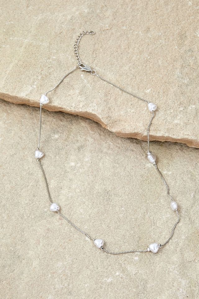 Silence + Noise Delicate Heart Pearl Choker  #2