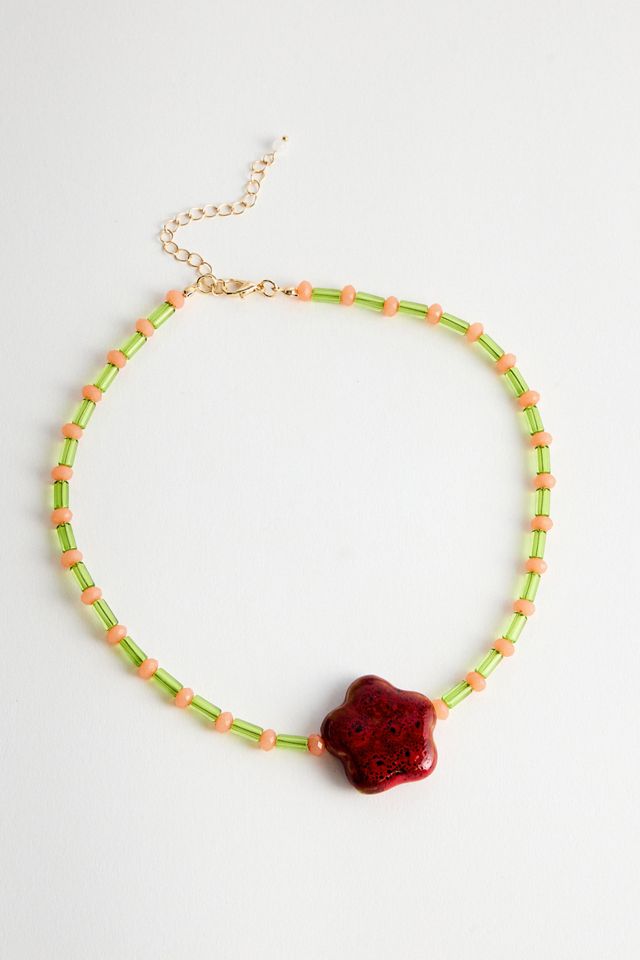Collana choker con fiore di perline verdi UO #1