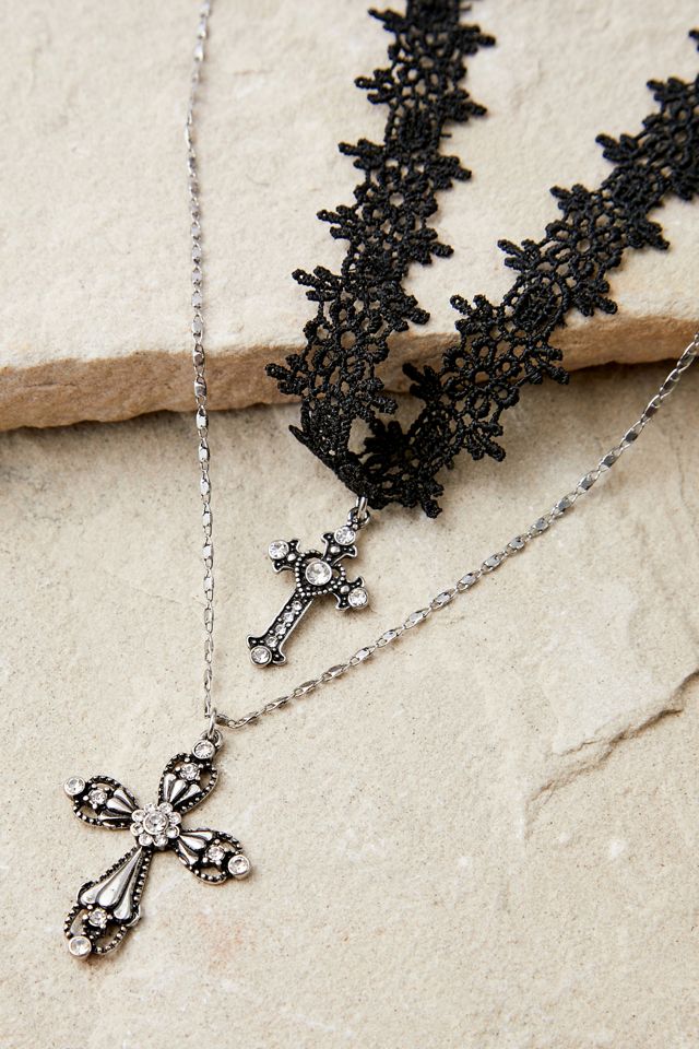 Collana Multistrato con Croce in Pizzo Silence + Noise #1