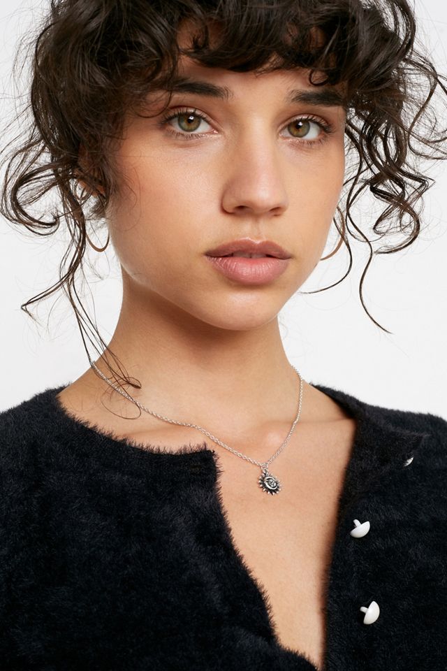 Collier avec pendentif lune #1