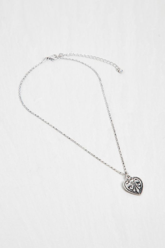 Urban outfitters online heart necklace