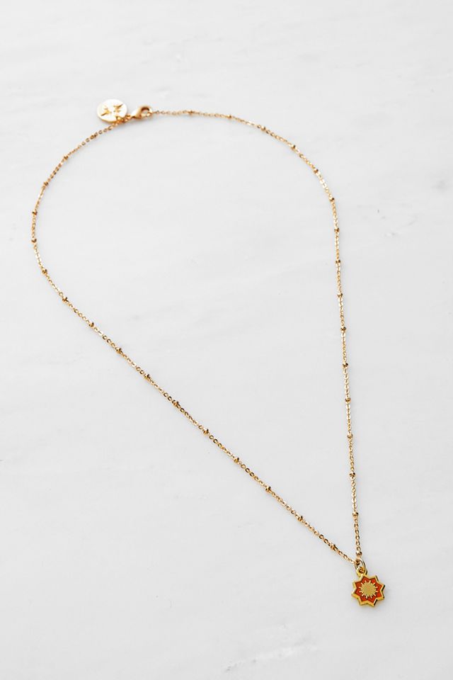 Mirabelle Sun Star Collar chapado en oro #3