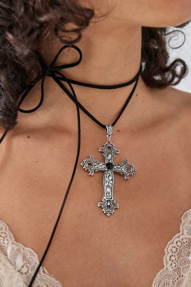 Silence + Noise Statement Cross Cord Choker Necklace | Urban