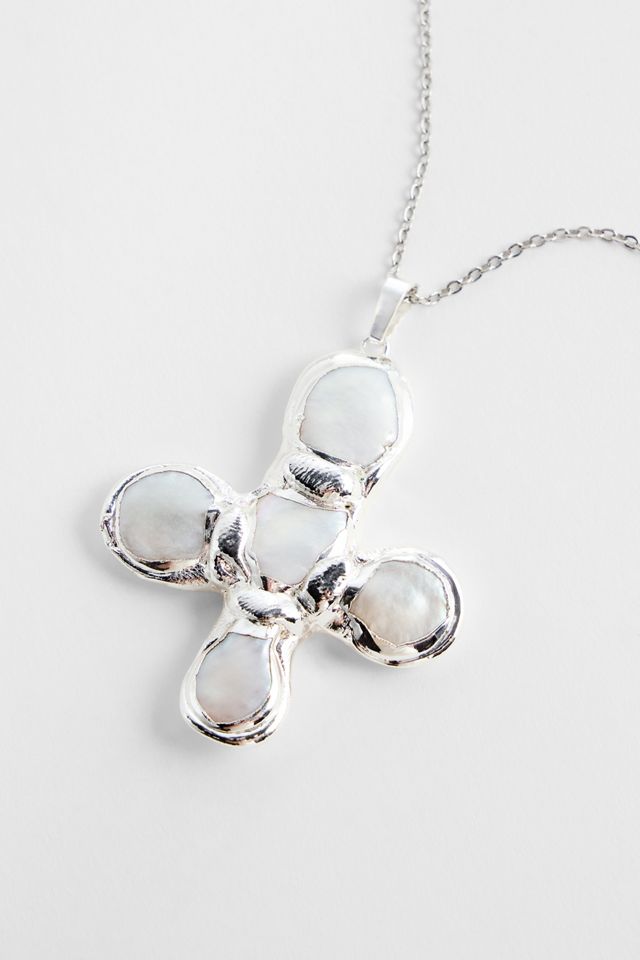 Recreation Jewels Daisy's Cross Necklace #1